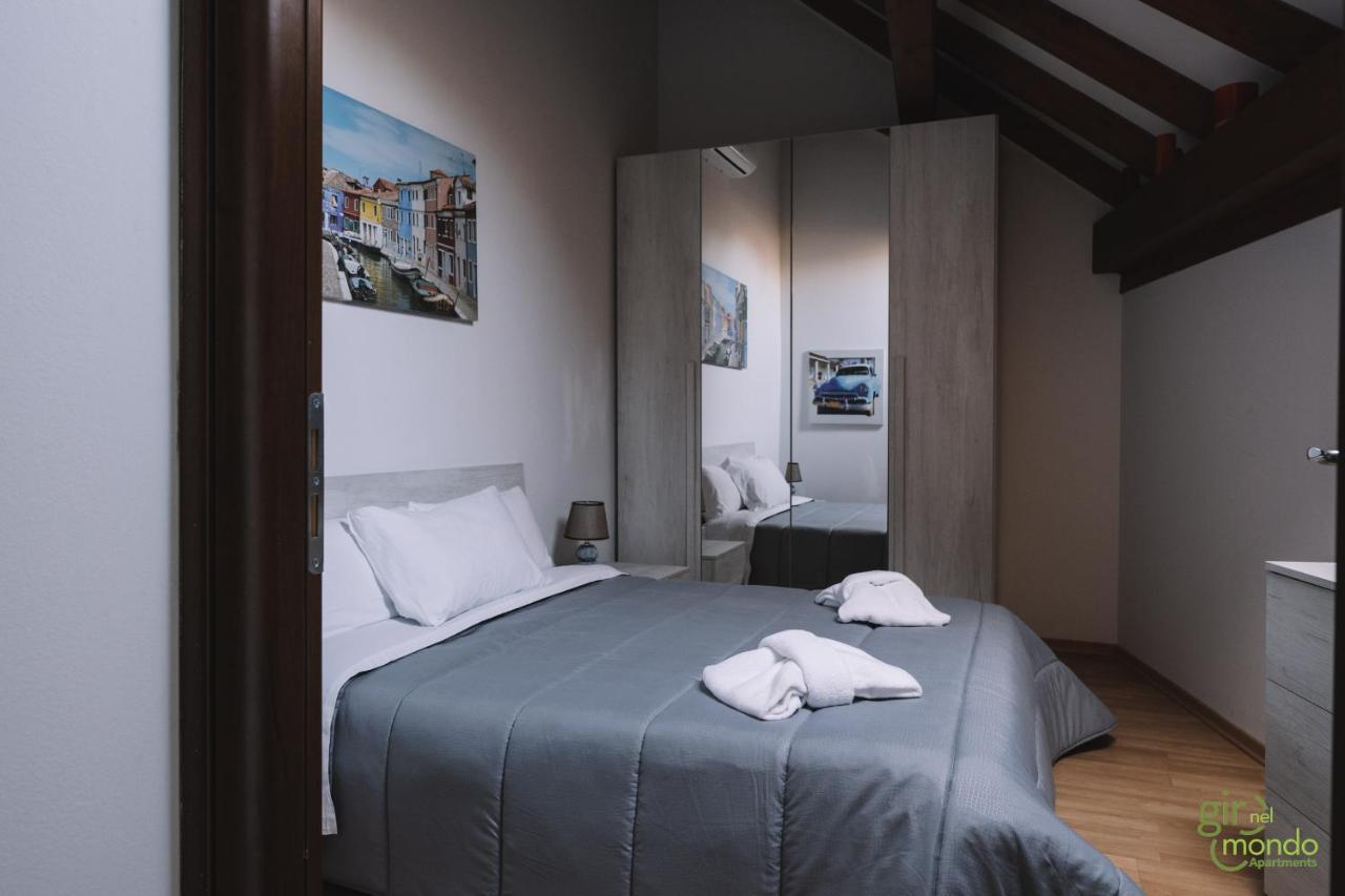 Giro Nel Mondo Apartments Catania Exterior foto