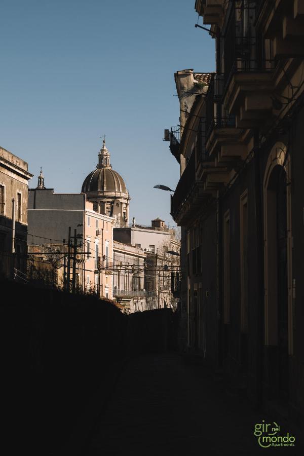 Giro Nel Mondo Apartments Catania Exterior foto