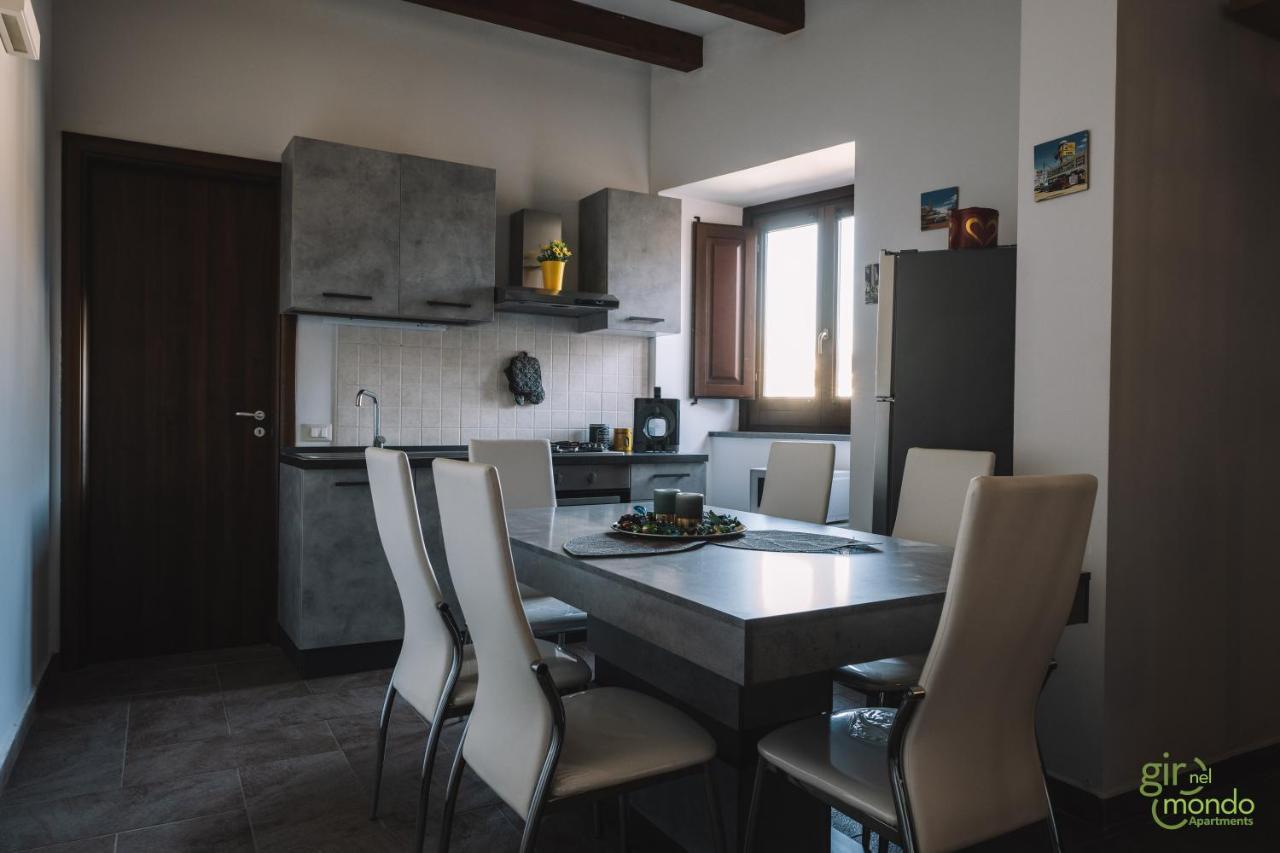 Giro Nel Mondo Apartments Catania Exterior foto